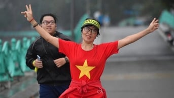 Từ buồng bệnh đến đường chạy: "Nghề điều dưỡng dạy tôi nhiều điều trân quý"