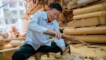 Người thầy của làng nghề gỗ Âu Lạc