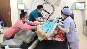 Vì sao Bệnh viện Ung bướu TPHCM tăng mạnh bệnh nhân ung thư vào điều trị?