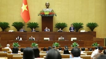 Quốc hội chốt 44.000 tỷ đồng trả chế độ cán bộ nghỉ việc, 6.623 tỷ để miễn học phí