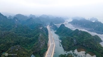 Sắp hoàn thành tuyến đường bao biển ven vịnh di sản
