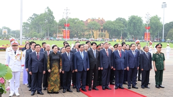 Sáng 19/5, Lãnh đạo Đảng, Nhà nước vào Lăng viếng Chủ tịch Hồ Chí Minh