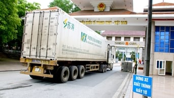 Đảm bảo hoạt động xuất khẩu hàng hóa qua Cửa khẩu Quốc tế Thanh Thủy trong dịp nghỉ lễ