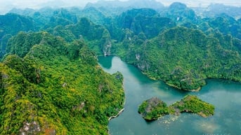 Hang Múa - "Vạn Lý Trường Thành" của Việt Nam