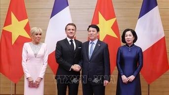 Chủ tịch nước Lương Cường chủ trì chiêu đãi cấp Nhà nước Tổng thống Pháp