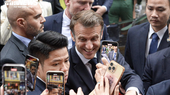 Bất ngờ với video Tổng thống Pháp Macron đăng trên mạng xã hội để cảm ơn Việt Nam