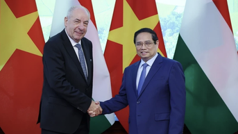Việt Nam ưu tiên hàng đầu tăng cường quan hệ với Hungary