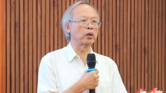 Giáo sư Lương Văn Hy về nước thỉnh giảng