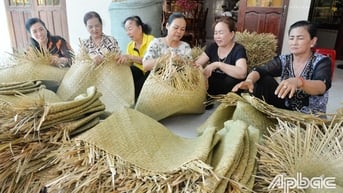 Khi phụ nữ làm chủ kinh tế tập thể