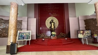 Sưu tầm tài liệu, phim ảnh, hiện vật phục vụ xây dựng Bảo tàng Đảng Cộng sản Việt Nam