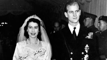 Sự cố "hú vía" từng suýt phá hỏng đám cưới của Nữ hoàng Anh Elizabeth II