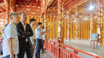 Thống nhất phương án phục chế Bảo vật quốc gia Ngai vua Triều Nguyễn