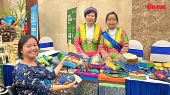 Nâng cao ‘quyền năng’ kinh tế cho phụ nữ dân tộc thiểu số