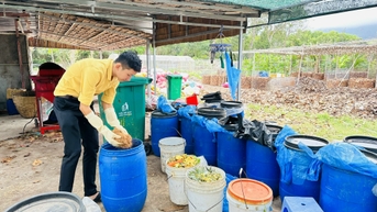 Biến rác thành phân hữu cơ