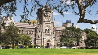 Du lịch học thuật: Thú vị tour trải nghiệm trường đại học ở Canada