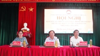 Cử tri Phú Vang đề nghị quan tâm nâng cấp hạ tầng giao thông