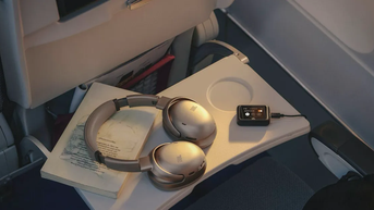 JBL mở bán tai nghe chụp tai Tour One M3 Smart Tx