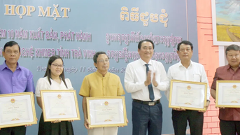 Trà Vinh: Đặc san Khmer phát hành đến 143 chùa Khmer