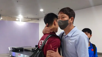 HLV Kim Sang-sik: 'Đội tuyển Việt Nam không buông xuôi'