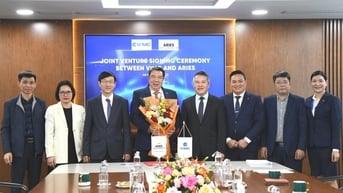 Cầu nối đưa hàng hải Việt Nam vươn ra biển lớn