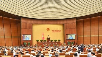 Quốc hội xem xét về việc sắp xếp đơn vị hành chính cấp tỉnh...