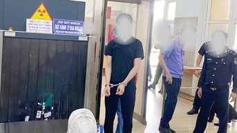 Hải quan phối hợp phát hiện gần 2kg ma túy giấu trong ba lô tại cửa khẩu quốc tế Mộc Bài