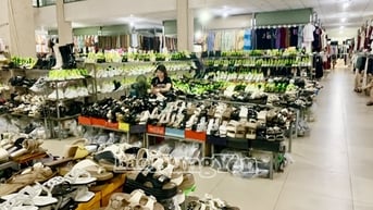 Vì sao nhiều tiểu thương tại chợ Phủ ngừng kinh doanh?