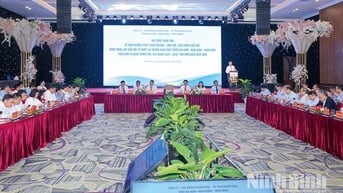Khơi dậy sức mạnh hội tụ, kiến tạo khát vọng tương lai: (Kỳ III): Phấn đấu xây dựng tỉnh Ninh Bình xanh, hiện đại và đáng sống