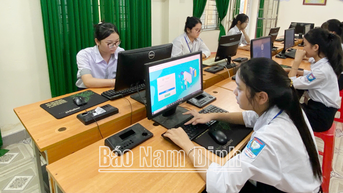 Chuyển đổi số góp phần đổi mới sáng tạo trong quản lý, giảng dạy và học tập ở Trường THCS Trực Thái