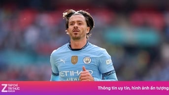 Tottenham ra giá mua Grealish
