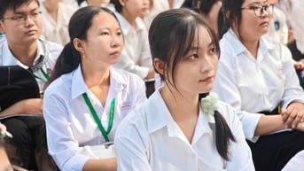 Bí quyết ôn thi tốt nghiệp THPT đạt điểm cao: Tổng ôn  đề thi môn hóa