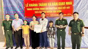 Ban Chỉ huy Quân sự huyện Tân Uyên bàn giao nhà ở cho hộ nghèo xã Pắc Ta