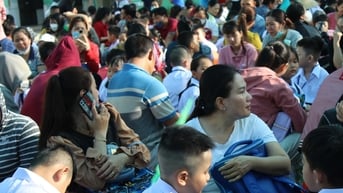 'Trường sát nhà nhưng không được phân tuyến lớp 1, bị xếp trường xa', vì sao?