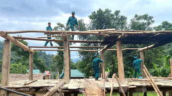 Giúp người nghèo an cư lạc nghiệp trong những ngôi nhà mới ở Nghệ An