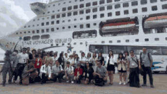 VIDEO: Du thuyền quốc tế đầu tiên khởi hành từ TP HCM đến Singapore dành riêng cho khách nội địa