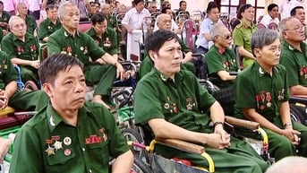 Chủ tịch nước tặng quà gần 1,6 triệu người có công nhân dịp 27/7