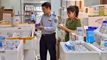 Gom hàng nghìn hộp sữa, mỹ phẩm trôi nổi về bán qua Zalo, Facebook