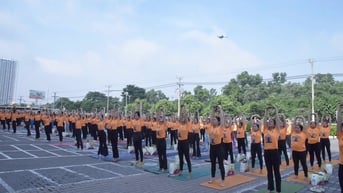 Hơn 1.000 người tham dự Ngày Quốc tế Yoga lần thứ 11 năm 2025 tại Bình Dương