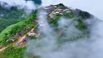 Khám phá bản làng trên đỉnh núi mây phủ bồng bềnh, đẹp như tiên cảnh ở Yên Bái