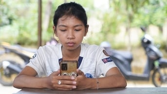 Đồng bào Chứt sẵn sàng đầu tư để tiếp cận thông tin
