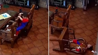 Clip “bé trai tinh nghịch gặp tai nạn nguy hiểm” nổi bật tuần qua