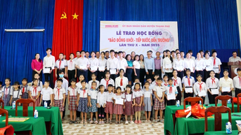 'Báo Đồng Khởi - Tiếp bước đến trường' lần thứ X năm 2025