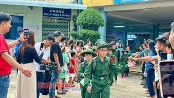 123 “chiến sĩ nhí” tham gia “Học kỳ trong quân đội” lần thứ XIII