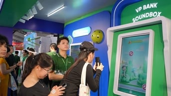 Ngày không tiền mặt 2025: Hàng ngàn khách check-in tại VPBank Cashless City