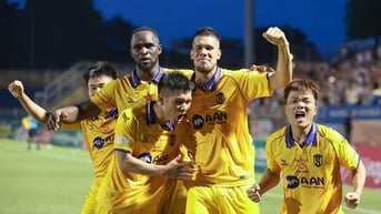 SLNA: Những băn khoăn sau 2 lần 'chết hụt'
