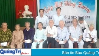 Hai quê hương, một mái nhà