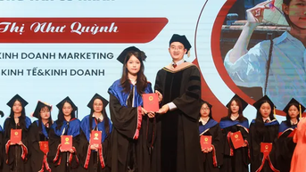 Đại học Duy Tân trao hơn 2.000 bằng tốt nghiệp