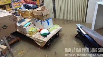 Mưa lớn gây hư hỏng 16 ngôi nhà