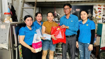Chăm lo, nâng cao đời sống đoàn viên, người lao động