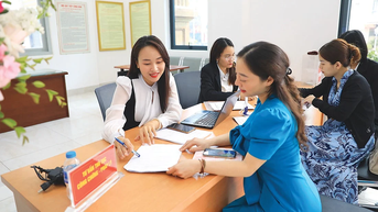 Phát huy vai trò lãnh đạo của cán bộ, công chức, viên chức, xây dựng nền hành chính Thủ đô văn minh, hiện đại, hiệu lực và hiệu quả